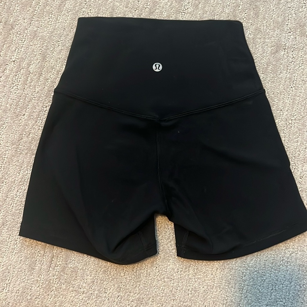 Lululemon Align High Rise Shorts 4”